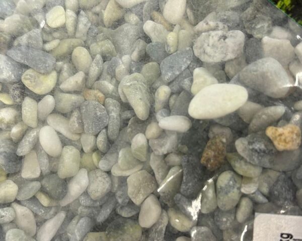Aqua One Natural Gravel - Emerald Mix - 2kg - Image 2